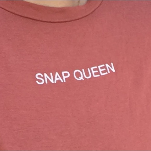 Supersoft stretchy graphic tee - Picture 3 of 4